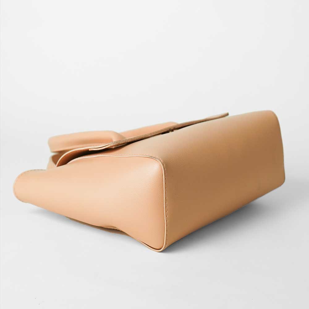 Globe Bag Peach - Image 5